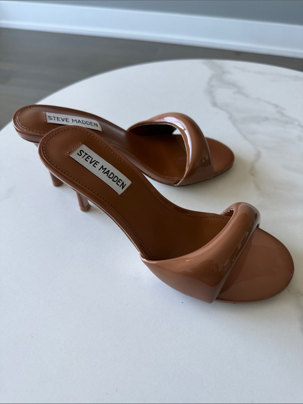 Steve Madden Brown Patent Slide Mules